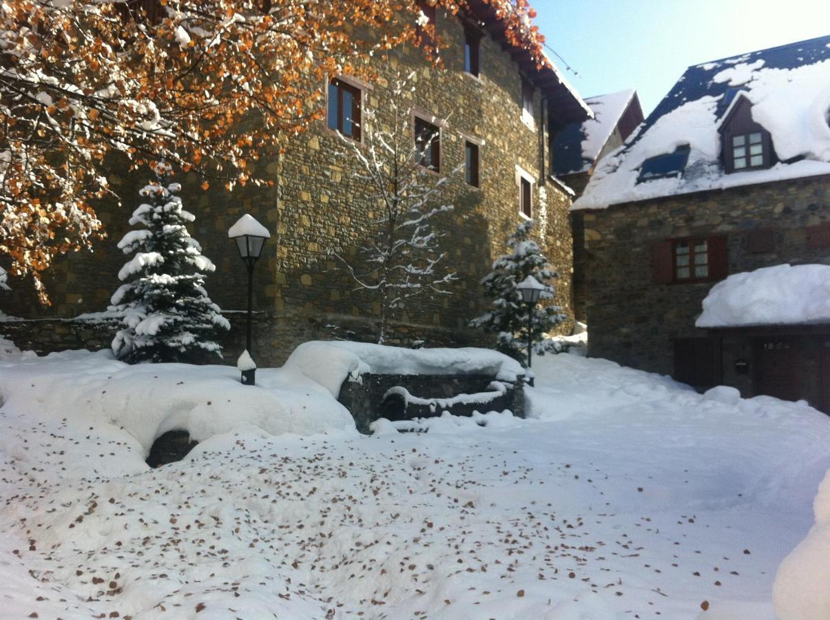 Casa De Piedra Con Encanto En El Bonito Pueblo De Bagergue Zewnętrze zdjęcie
