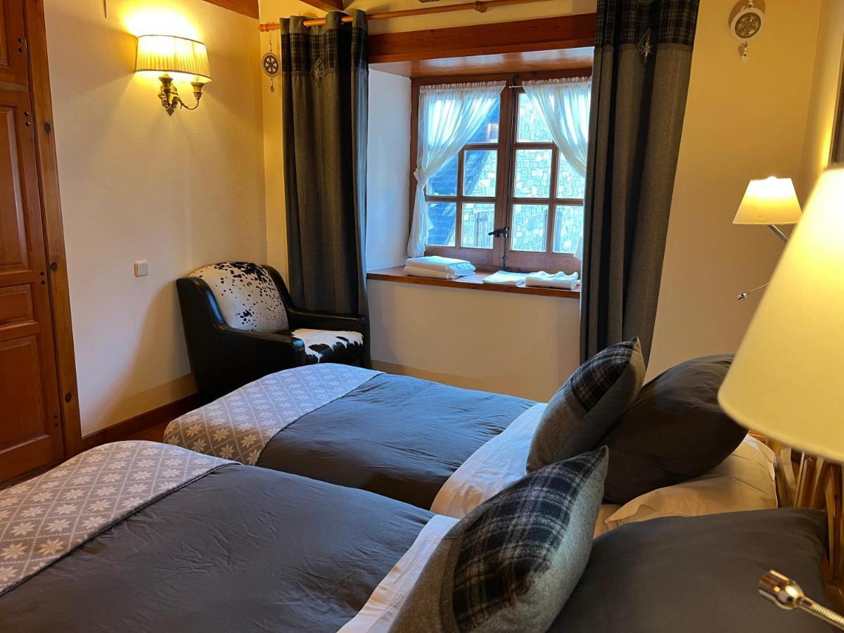 Casa De Piedra Con Encanto En El Bonito Pueblo De Bagergue Zewnętrze zdjęcie