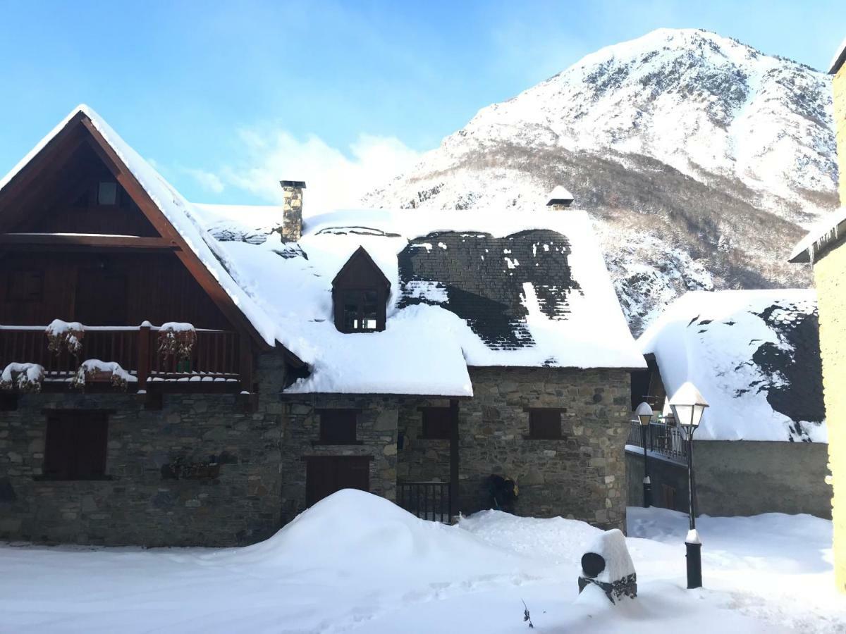 Casa De Piedra Con Encanto En El Bonito Pueblo De Bagergue Zewnętrze zdjęcie
