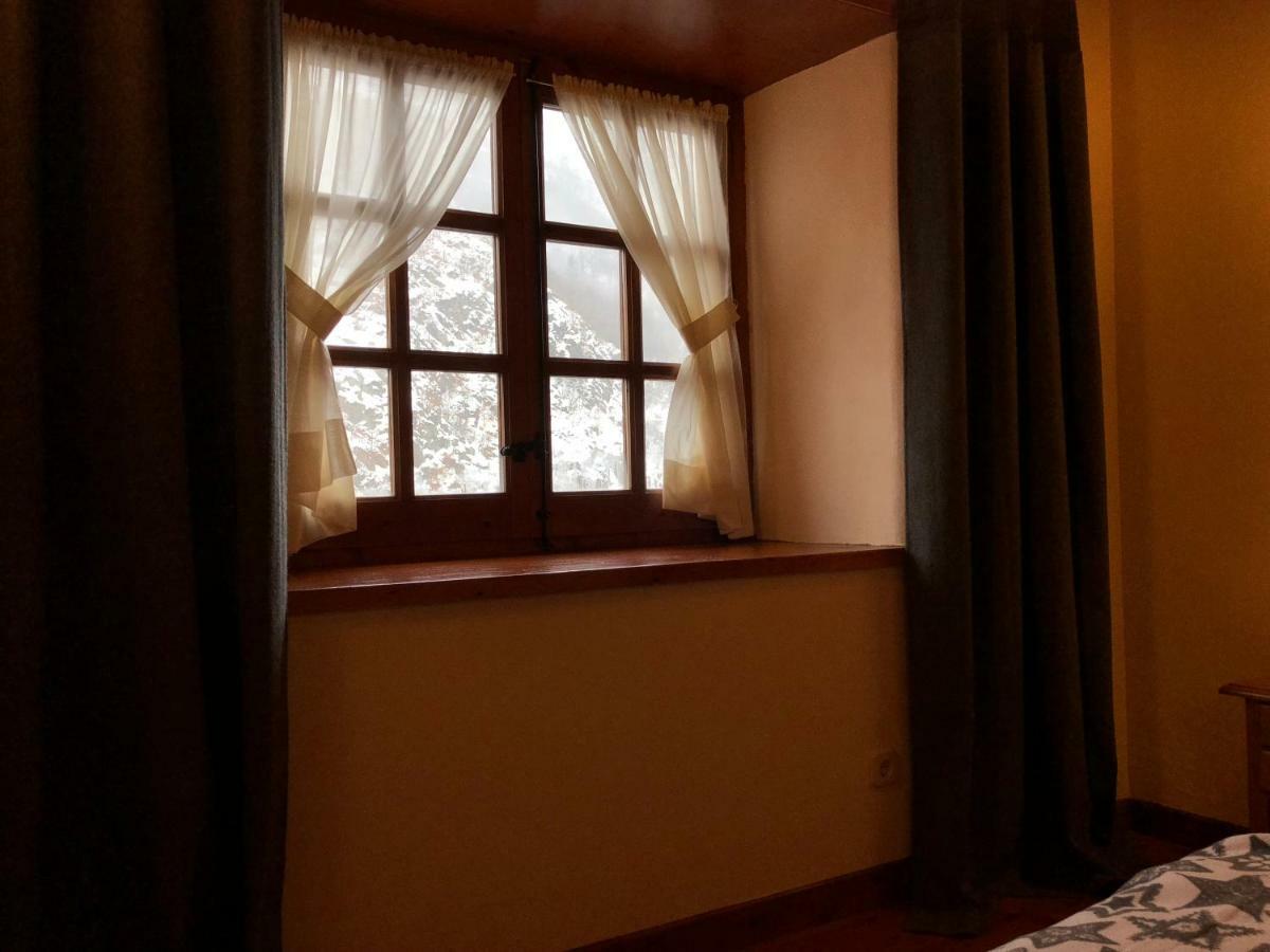 Casa De Piedra Con Encanto En El Bonito Pueblo De Bagergue Zewnętrze zdjęcie